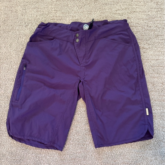 Club ride dark Purple Shorts size medium - Picture 1 of 3